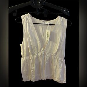 TCEC bubble hem white top NWT
